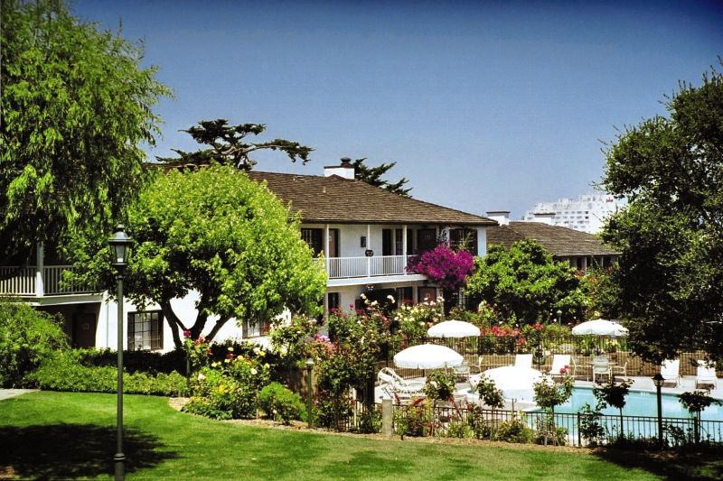 Casa Munras Garden Hotel & Spa Монтерей Экстерьер фото